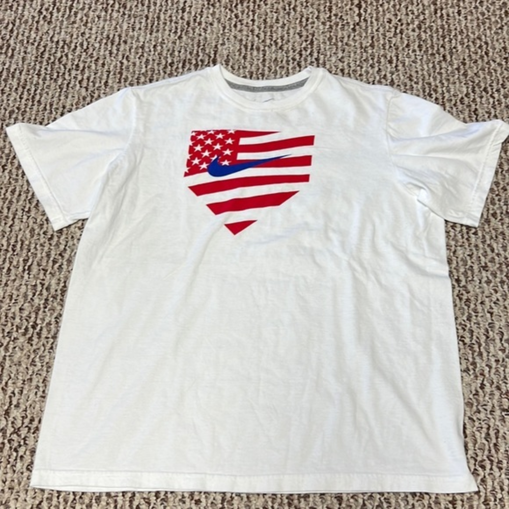 boy's Nike‎ T-shirt